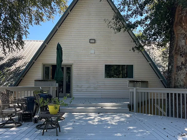 1411 Highway 27 — Photo 32