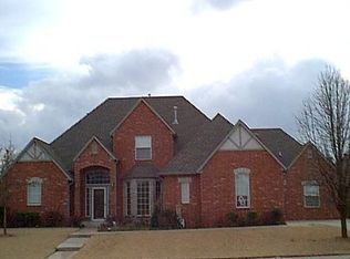 1616 Castle Rock Rd, Yukon, OK 73099