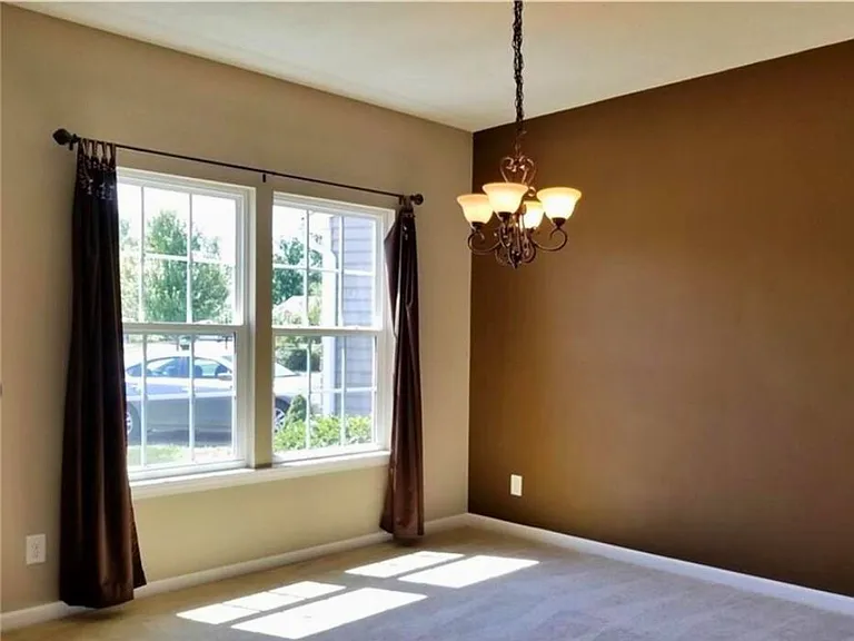 5055 Lake Forest Dr — Photo 5