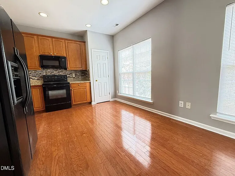 3113 Settle In Ln — Photo 10