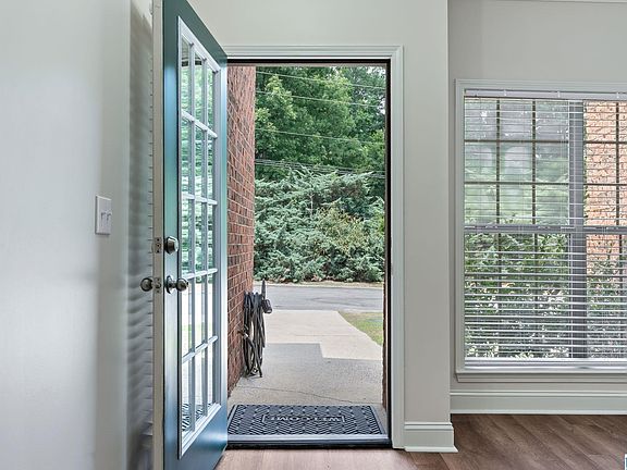 2nd image of 460 Highland Cove Dr