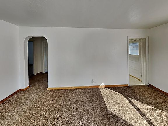 4th image of 111 W Columbia Ave