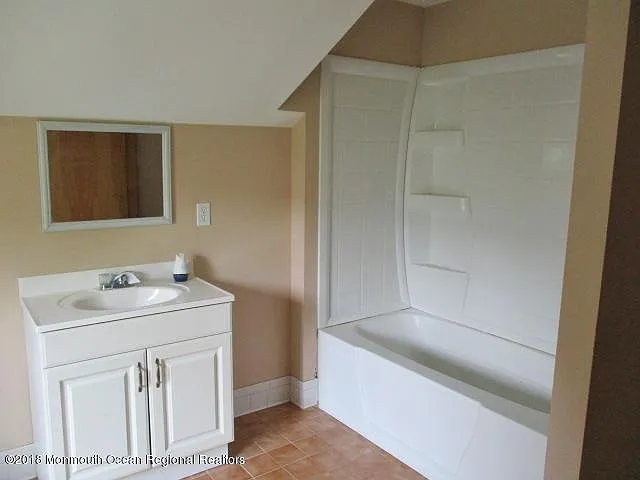 268 Long Branch Ave photo 1