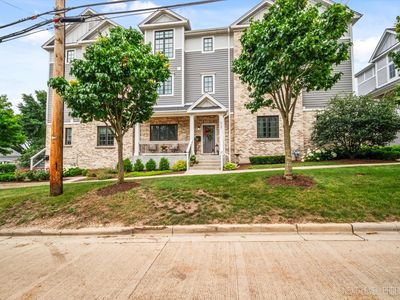 520 Ohio Ave, St Charles, IL, 60174