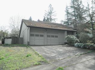 597 S 67th St, Springfield, OR 97478