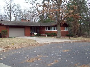 5602 N Woodland Ct, Peoria, IL