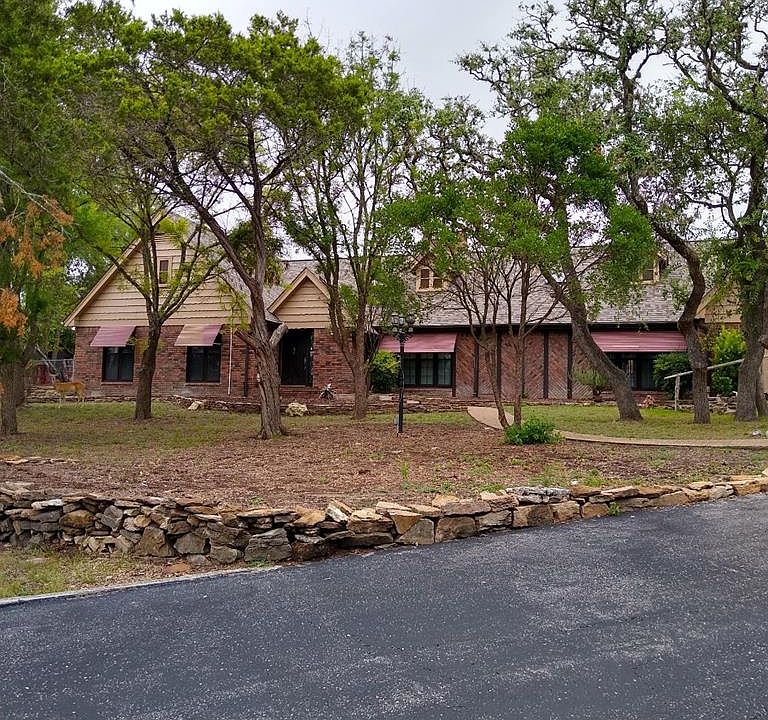 313 Westway Dr Kerrville Tx 78028 Mls 102080 Zillow