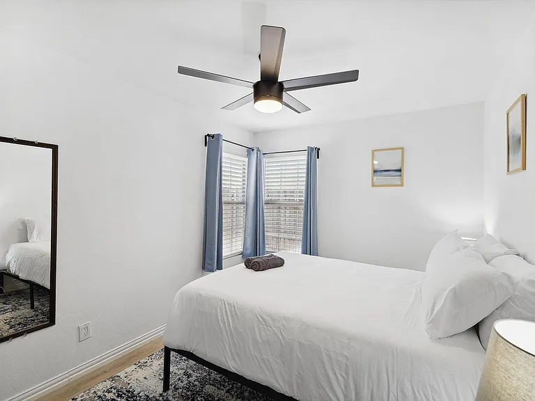 1909 California Dr — Photo 24