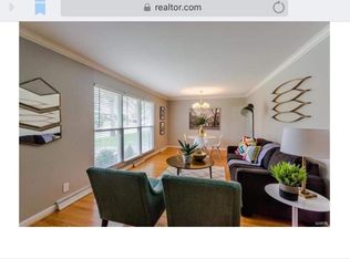 8811 Iroquois Dr, Saint Louis, MO 63132