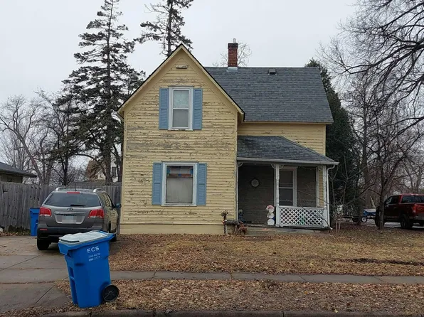 211 Birch St N, Cambridge, MN 55008