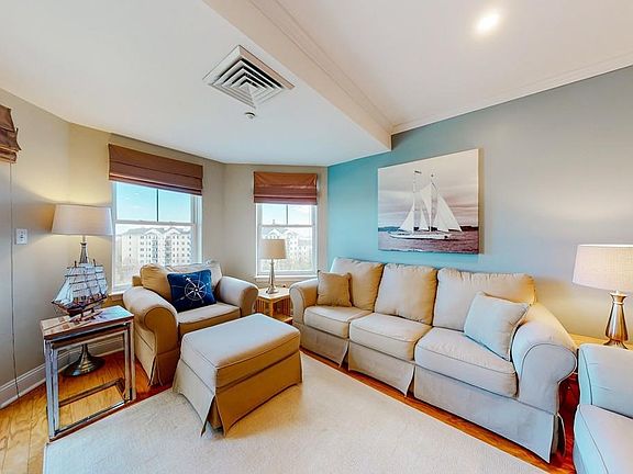 3rd image of 10 Seaport Dr APT 2613