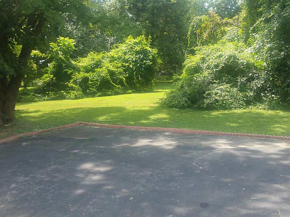 4th image of 2615 Joplin Dr