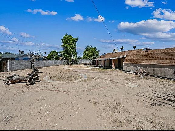 3rd image of 8436 N 36th Dr
