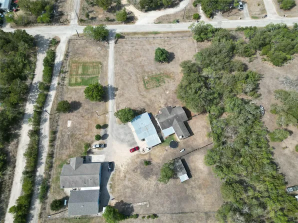 622 Longhollow Rd, Dale, TX 78616