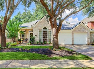 2942 Five Oaks Dr, Missouri City, TX 77459