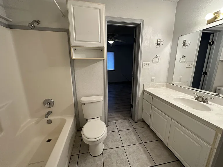 604 Kline Ave #B — Photo 4
