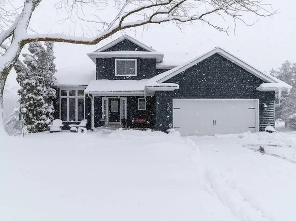 5712 Jessica Ct, Davenport, IA 52807