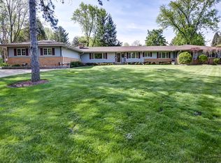 231 Willow St, Inverness, IL 60010