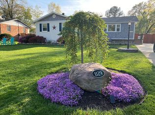1129 Anesbury Ln, Alexandria, VA 22308