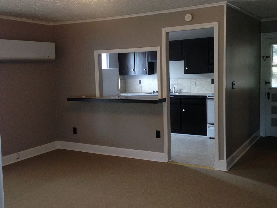 Dining/Kitchen