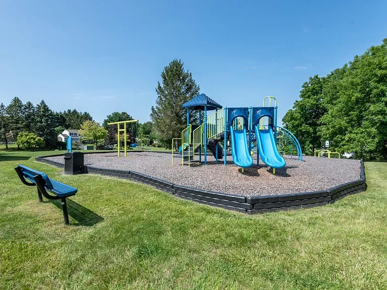 Henrietta Highlands Apartment Homes — Photo 14