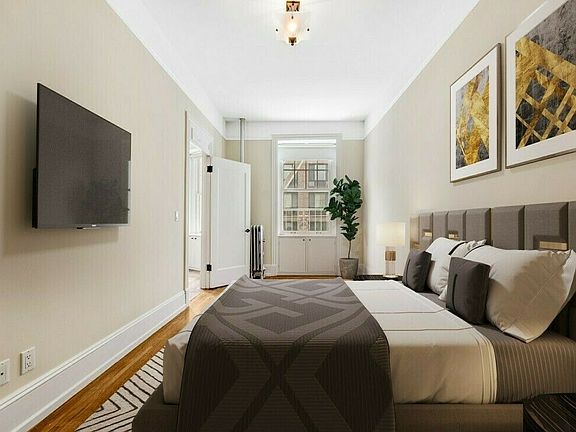 4th image of 47 W 68th St APT 4F