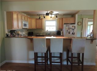 82 Short Beach Rd, Branford, CT 06405