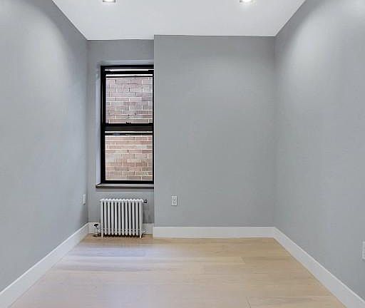 5th image of 195 Stanton St APT 4C