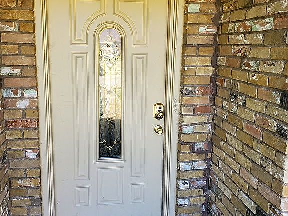 2nd image of 2728 Westridge Dr