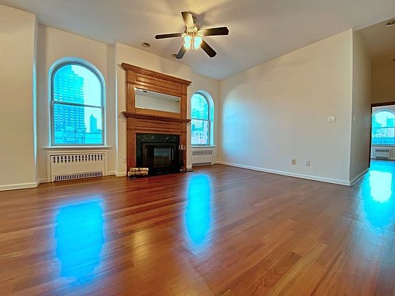 4th image of 65 W 70th St #3