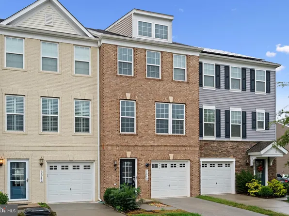 8840 Englewood Farms Dr, Manassas, VA 20112