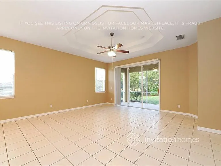 5015 Lakehurst Ct — Photo 11