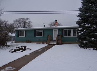 1307 S 11th St, Prairie Du Chien, WI 53821
