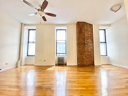 Rented by Oxford Property Group | media 13