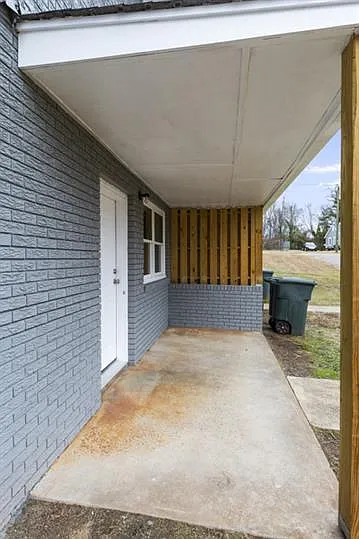 Building Photo - 401 S Cherry St #4