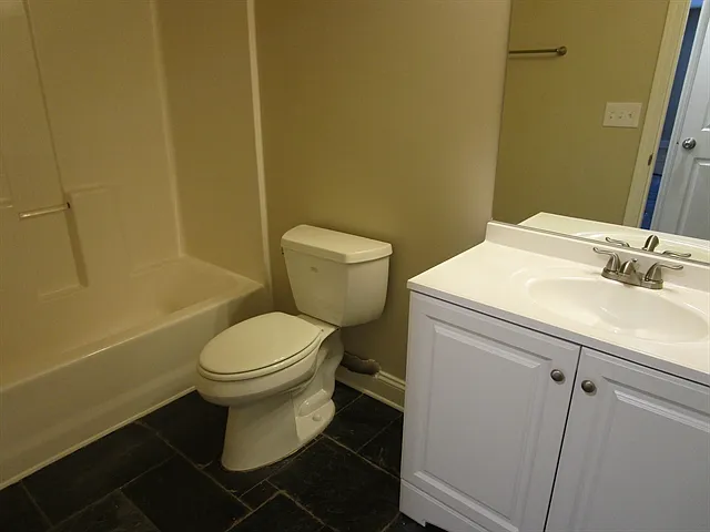 406 Howell Xing — Photo 27
