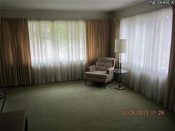 5th image of 128 The Brooklands Ave