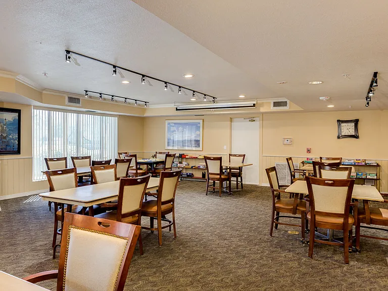Discovery Point Retirement Community — Photo 11