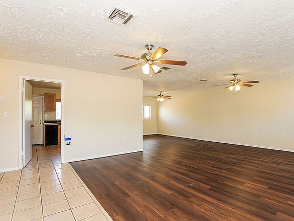 2nd image of 2817 E Siesta Ln