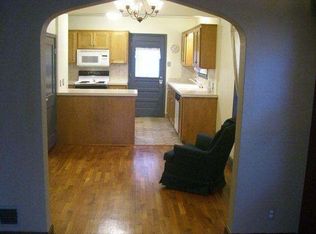 917 SW Wayne Ave, Topeka, KS 66606