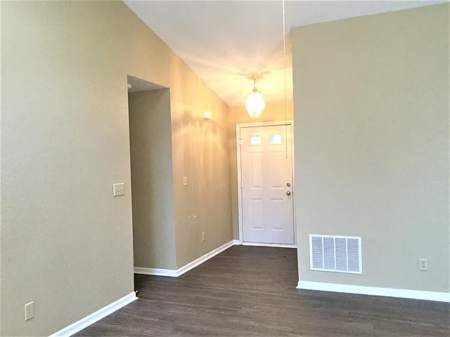 8018 Bitternut Dr — Photo 6