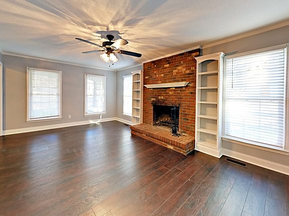 2nd image of 4833 Copperfield Dr