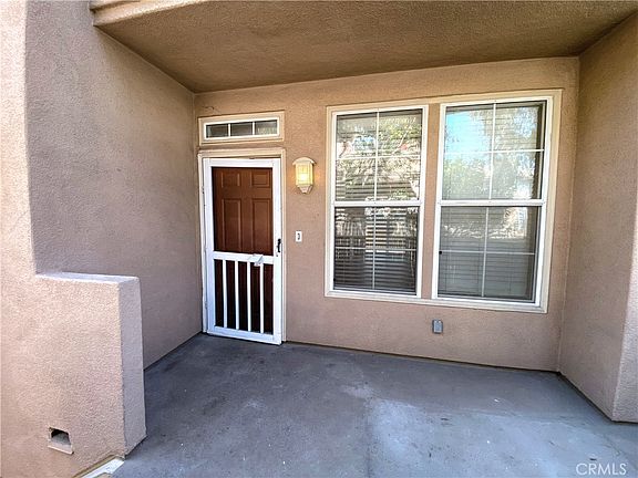 3rd image of 533 W Summerfield Cir