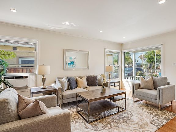 3rd image of 2052 Pulgas Ave