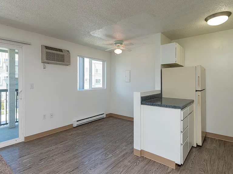 Sunset | Dining Room and Kitchen