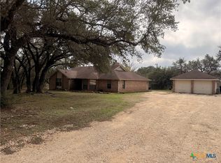 111 Clydesdale Dr, San Marcos, TX 78666