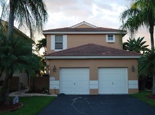 2150 NW 184th Way, Pembroke Pines, FL 33029