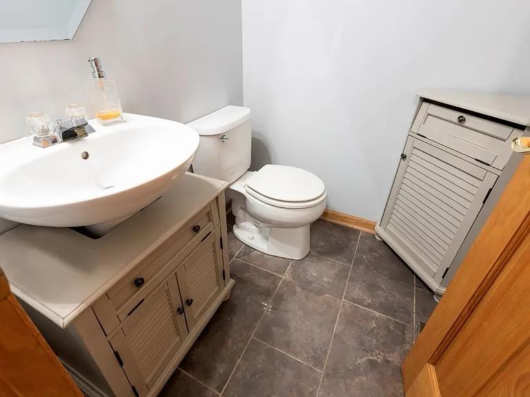 754 Savannah Ln — Photo 11