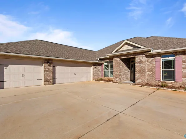 128 Carleighfalls Dr, Meridianville, AL 35759
