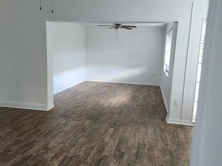 Bonus room- can be used as 3rd bedroom
